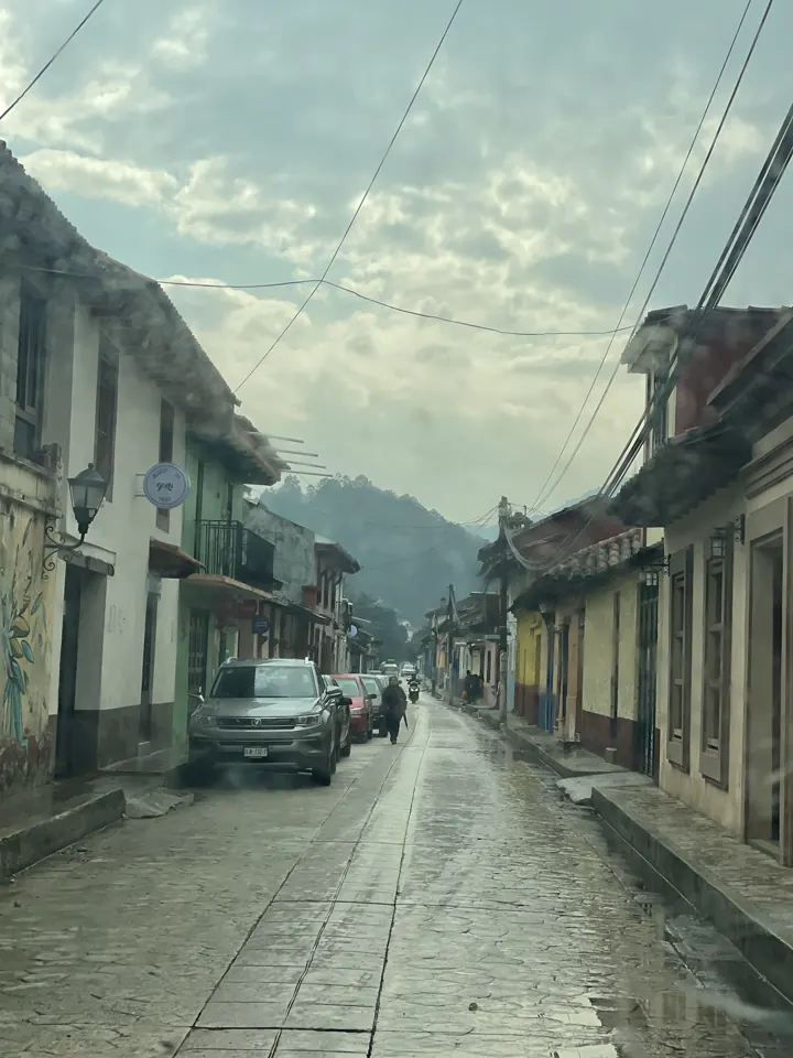 Cobblestone street of old buildings in San Cristóbal de las Casas
