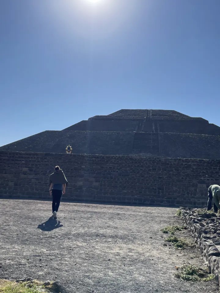 The Pyramid of the Sun under a clear blue sky